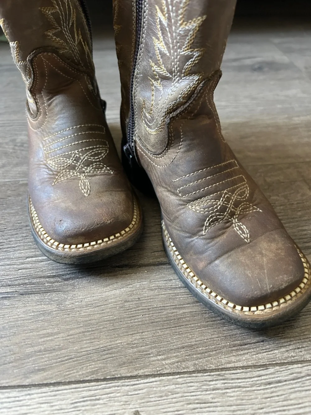 Brown Kids Western Zip-Up Cowboy Boots size 9 - Picture 2 of 5